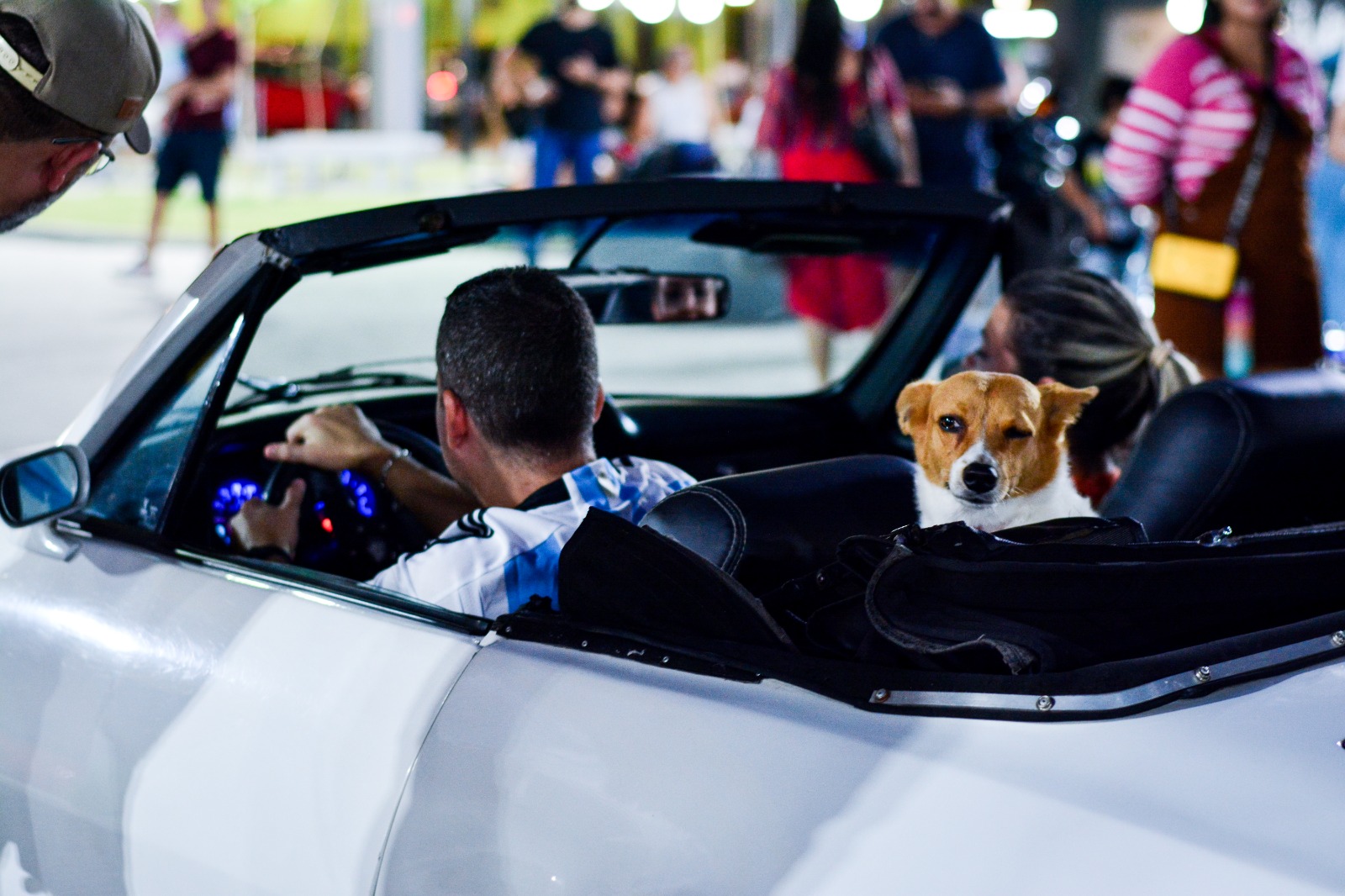Shopping em Ananindeua recebe Garagem Retrô com exposição de carros clássicos.