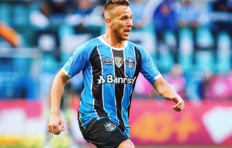 Grêmio anuncia retorno de Arthur, campeão da Libertadores de 2017