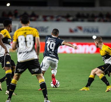 Imagem - CBF divulga áudio do VAR de pênalti em Remo x Criciúma; confira