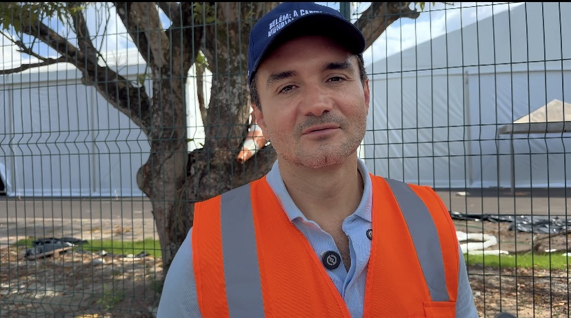 Ministro do Turismo Celso Sabino