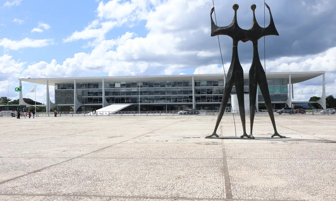 Praça dos Três Poderes, em Brasília.