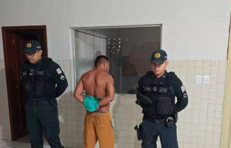 Mulher é esfaqueada ao tentar impedir agressão em bar de Curuçá; suspeito é preso