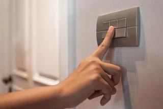 Conta de energia deve permanecer mais cara em setembro
