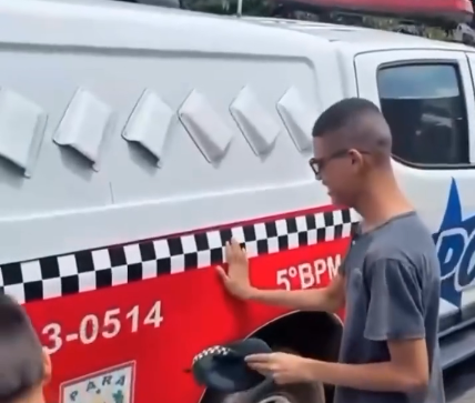 Policia Militar realiza sonho de jovem autista em Castanhal com passeio na viatura; assista