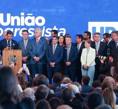Imagem - União Brasil e PP decidem deixar governo Lula e apoiar anistia a Bolsonaro, diz jornal