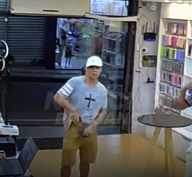 Imagem - Loja de celulares é alvo de assaltantes no centro comercial de Bragança