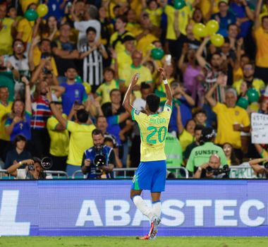 Imagem - Brasil cresce no segundo tempo e vence o Chile no Maracanã