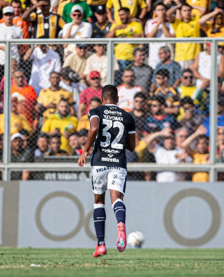 Autor de dois gols, Pedro Rocha foi o nome da paratida