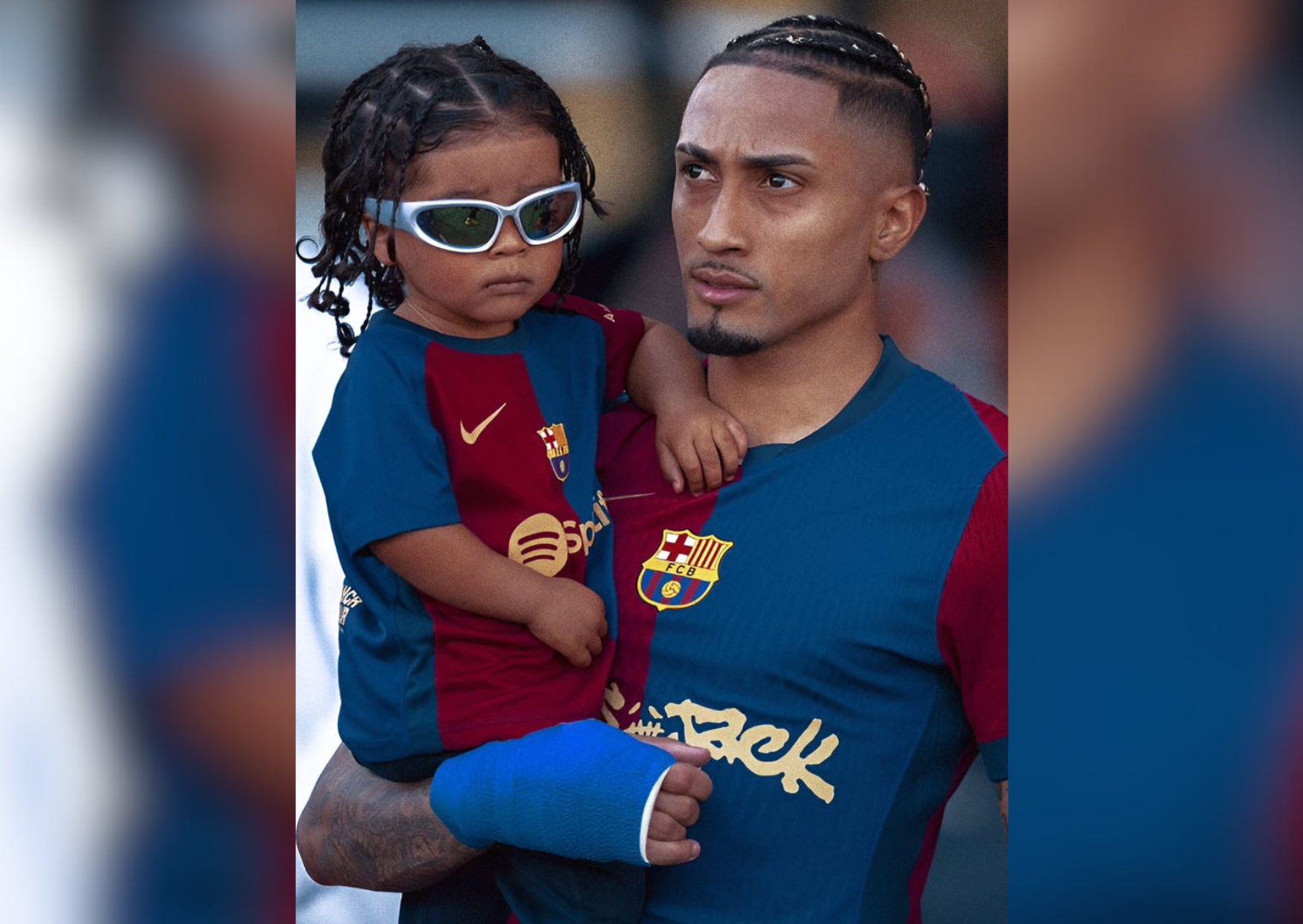 O atacante Raphinha, do Barcelona e da Seleção Brasileira, acusou um funcionário da Disneyland Paris, na França, de racismo contra seu filho Gael