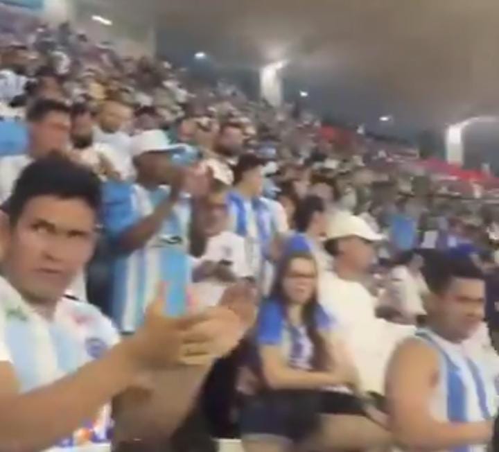 Torcida bicolor no Mangueirão -