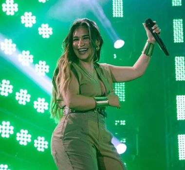 Imagem - Simone Mendes pede desculpas após exibição de bandeira do Pará em show no Amazonas; assista