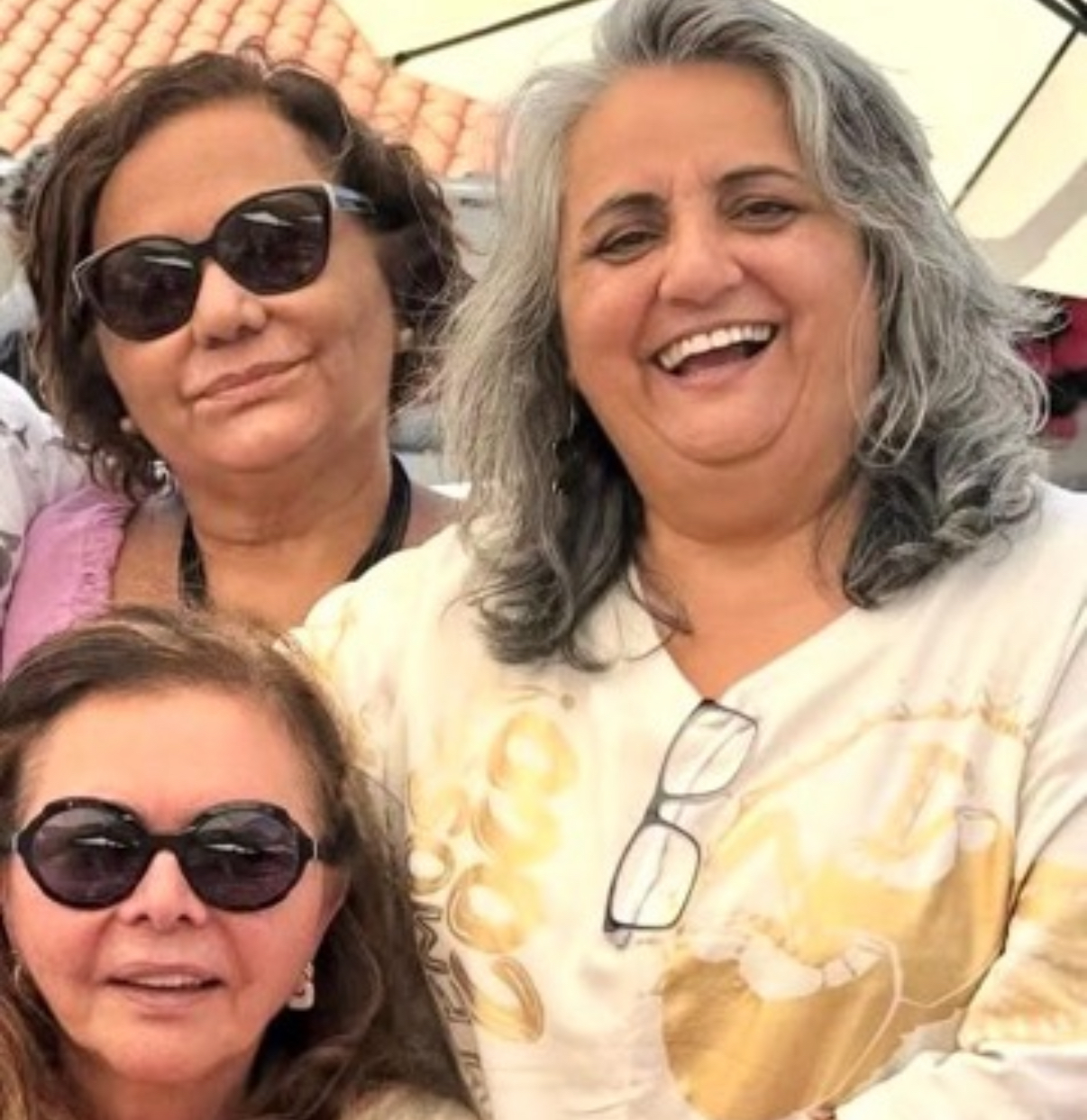 A professora Jena Vieira, com a mana Irma e a prima Zildinha Sequeira
