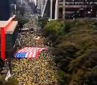 Imagem - Protesto de 7 de Setembro em São Paulo exibe bandeira dos EUA e provoca críticas de políticos