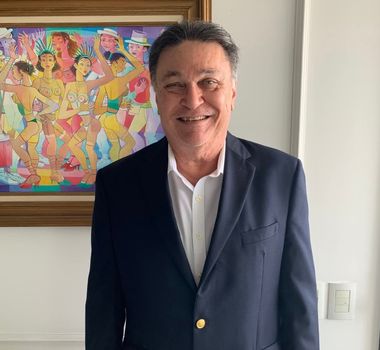 Imagem - Dr. Haroldo Koury Maués em dia de parabéns