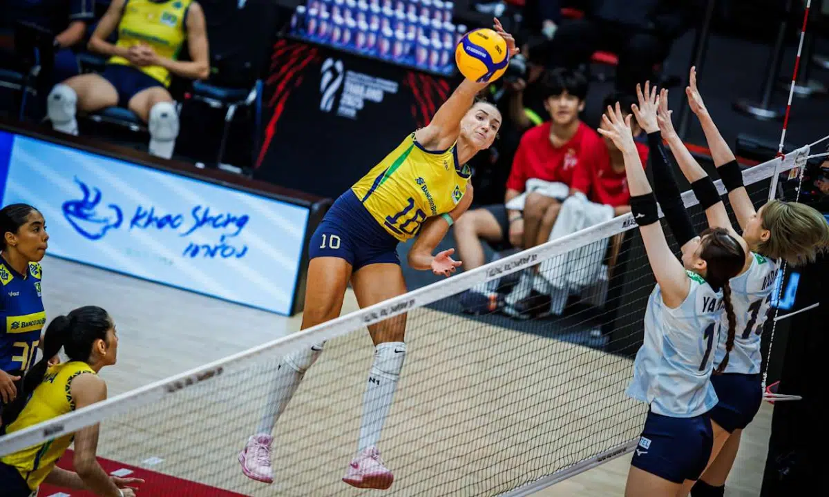 Gabi Guimarães é eleita melhor ponteira do Mundial de Vôlei 2025 e entra para seleção do torneio