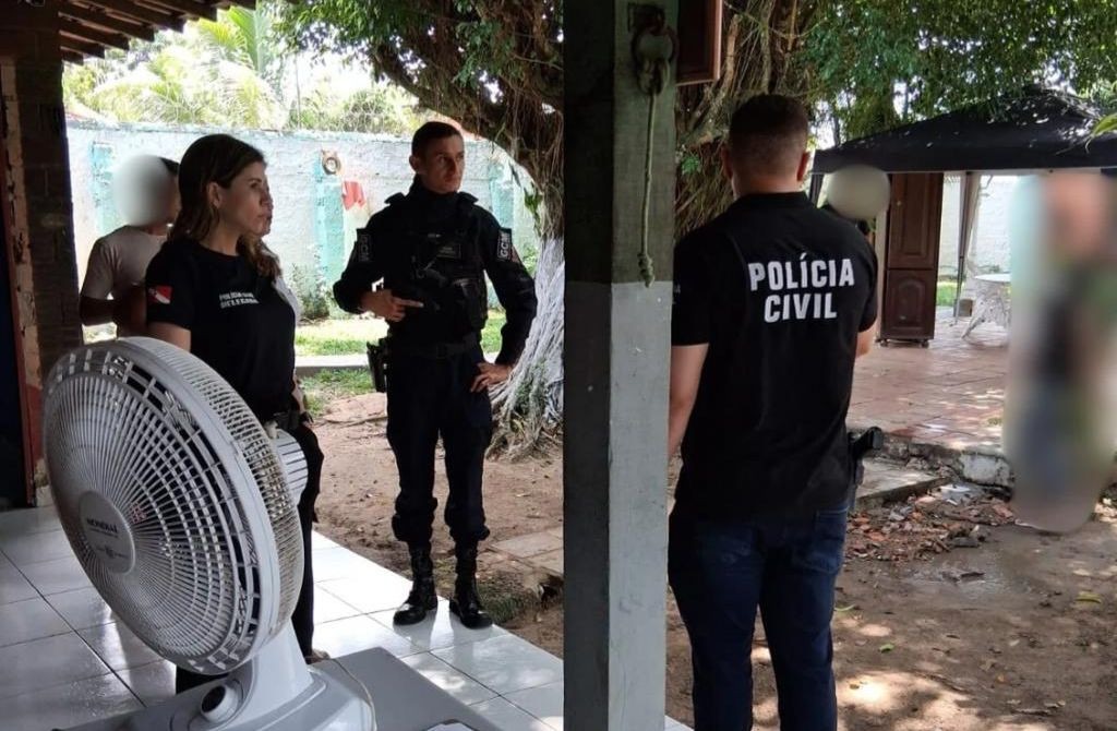 Dupla é presa por cárcere privado, resistência e obstrução da justiça na Grande Belém.