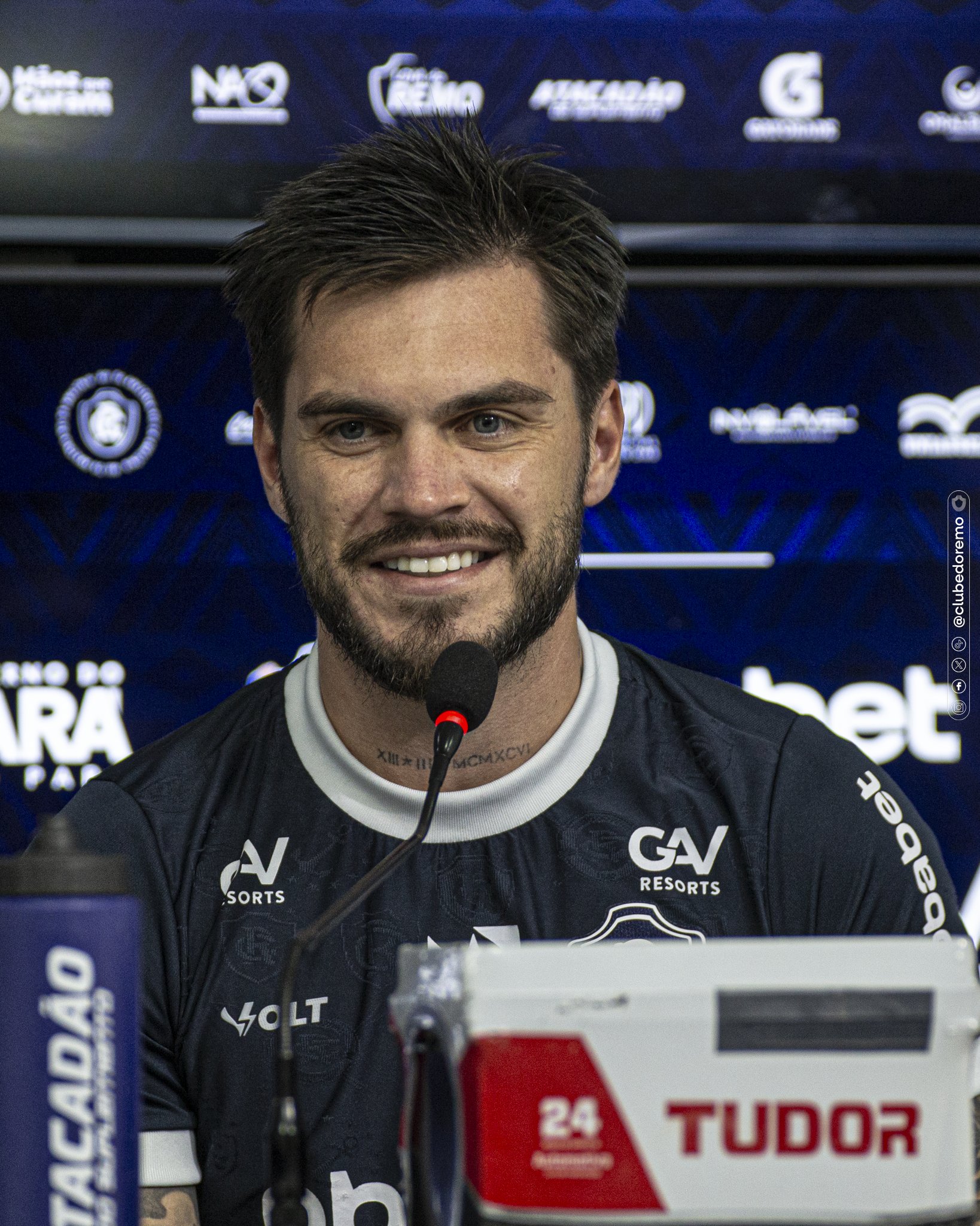 Imagem - Apresentado pelo Remo, meia comenta sobre pescaria: 'forma de desconectar'