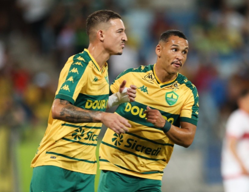 Imagem - Cuiabá vence CRB na Arena Pantanal e encosta no G-4 da Série B