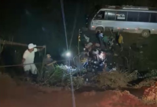 Imagem - Vídeo: duas pessoas morrem e várias ficam feridas em acidente na BR 230, no Pará