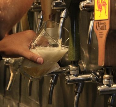 Imagem - Com chopp a R$ 3, bar em Belém promete festa com 13 barris grátis se Bolsonaro for preso