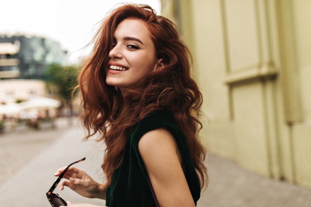 As ondas despojadas são perfeitas para o clima de festival (Imagem: Look Studio | Shutterstock)