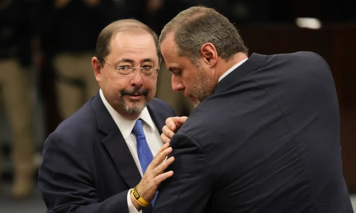 (Advogados de defesa de Jair Messias Bolsonaro) 