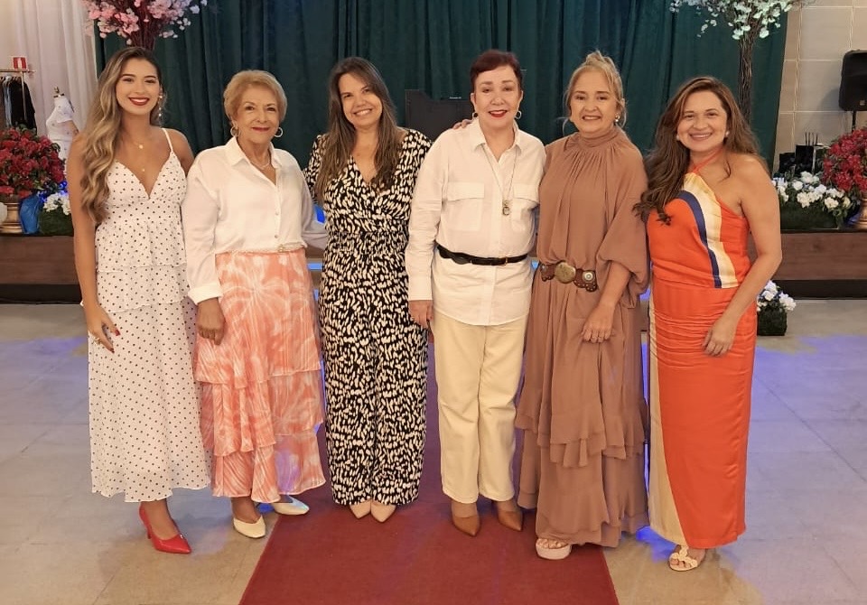 Carol Marinho, Ana Leão, Andrea Lyra, Lucinha Lage, Niciana Noura e Margareth Braga.
