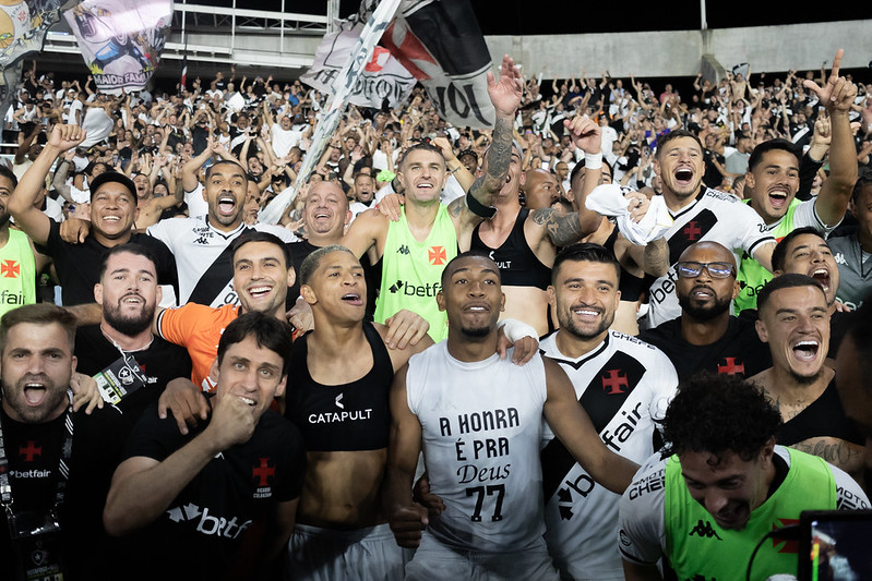 Imagem - Vasco elimina Botafogo nos pênaltis e avança à semifinal da Copa do Brasil