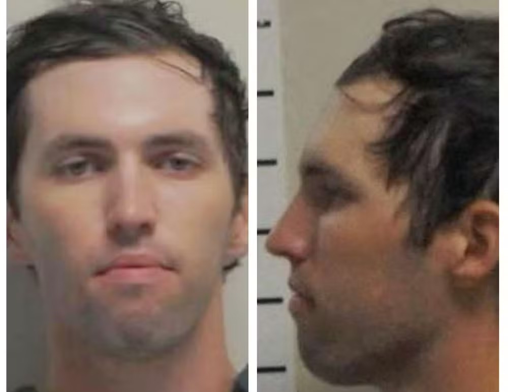 Tyler Robinson, de 22 anos, foi preso nesta sexta-feira (12)
