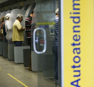 Imagem - Senado analisa portabilidade de salário e novo crédito com juros menores