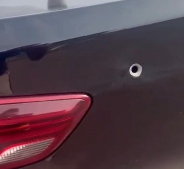 Imagem - Vídeo: bala ultrapassa banco de carro e mata jovem no Pará