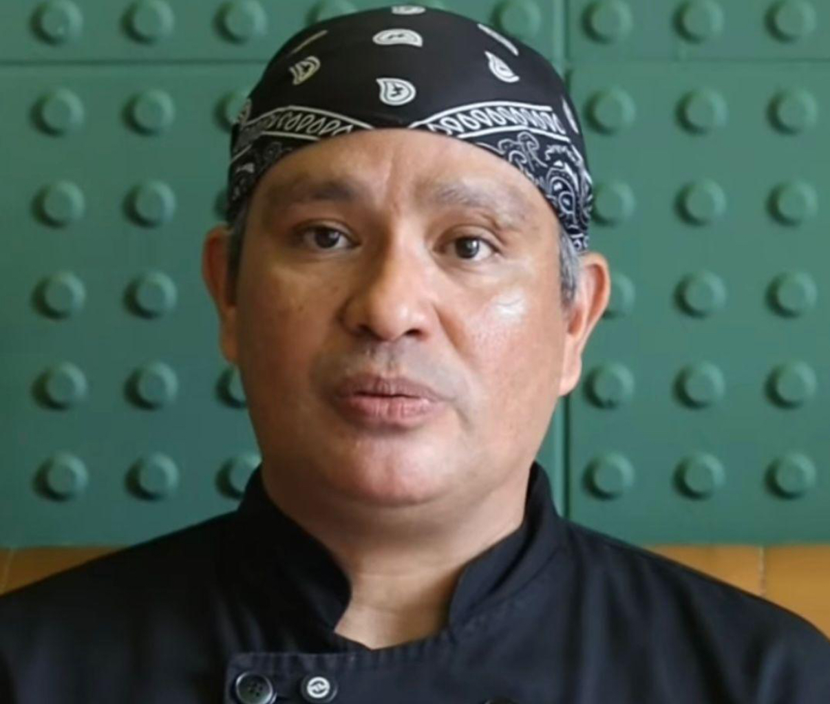 O chef Janderson Lima agora faz parte da equipe de cozinha do Beto Salomão. O filhote ao molho de manga com jambu, acompanhado de arroz cremoso com chicória ao tucupi, criado por ele, já é sucesso.    