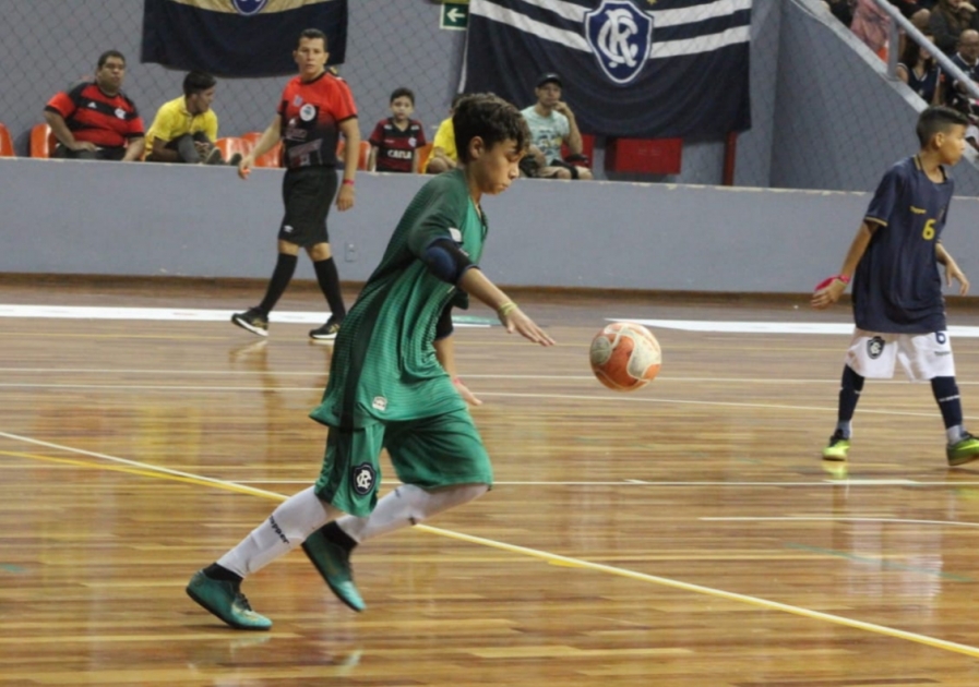 A iniciativa tem como objetivo promover o desenvolvimento esportivo e social da juventude