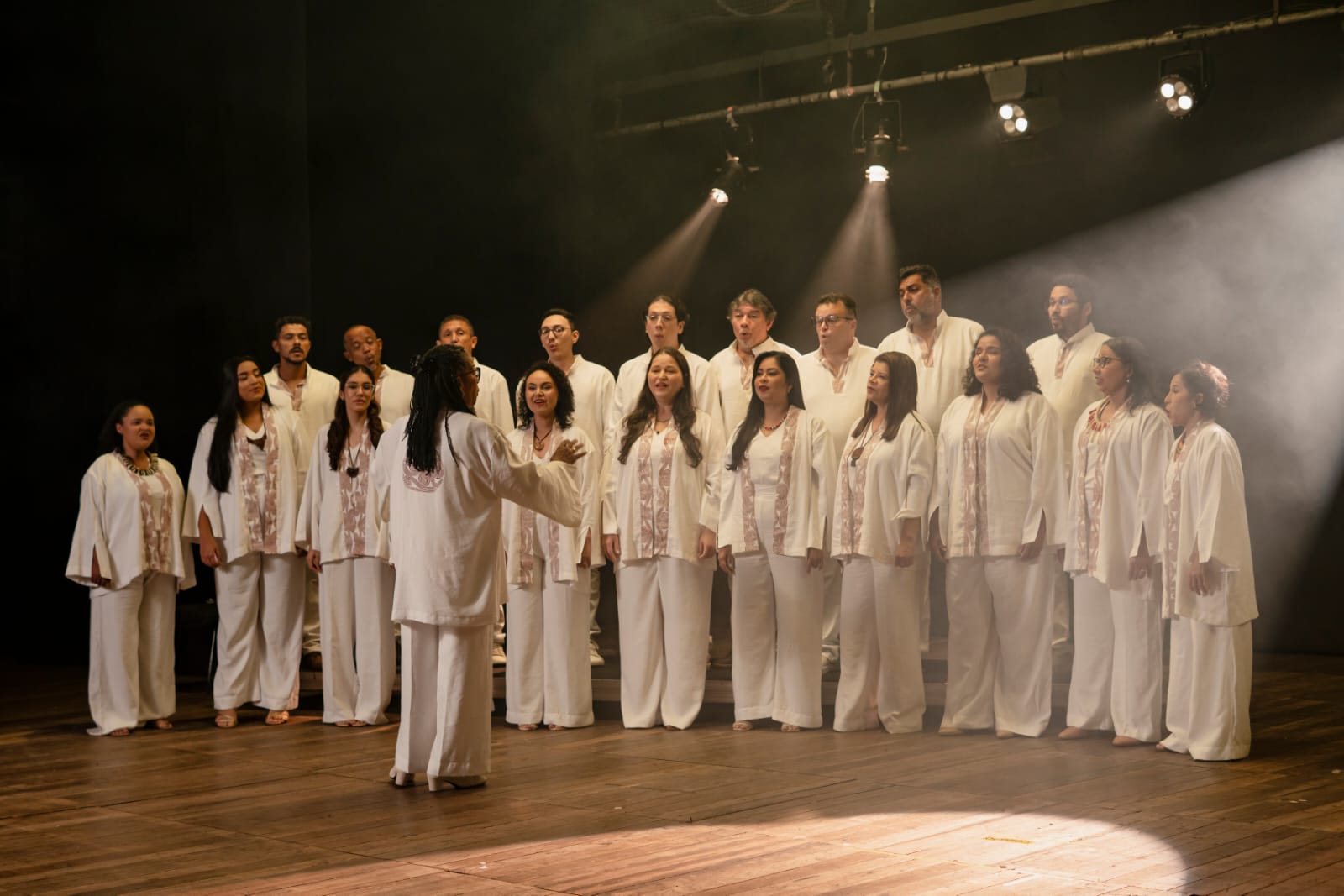 Coro Carlos Gomes apresenta Concerto de Música Brasileira e Paraense.