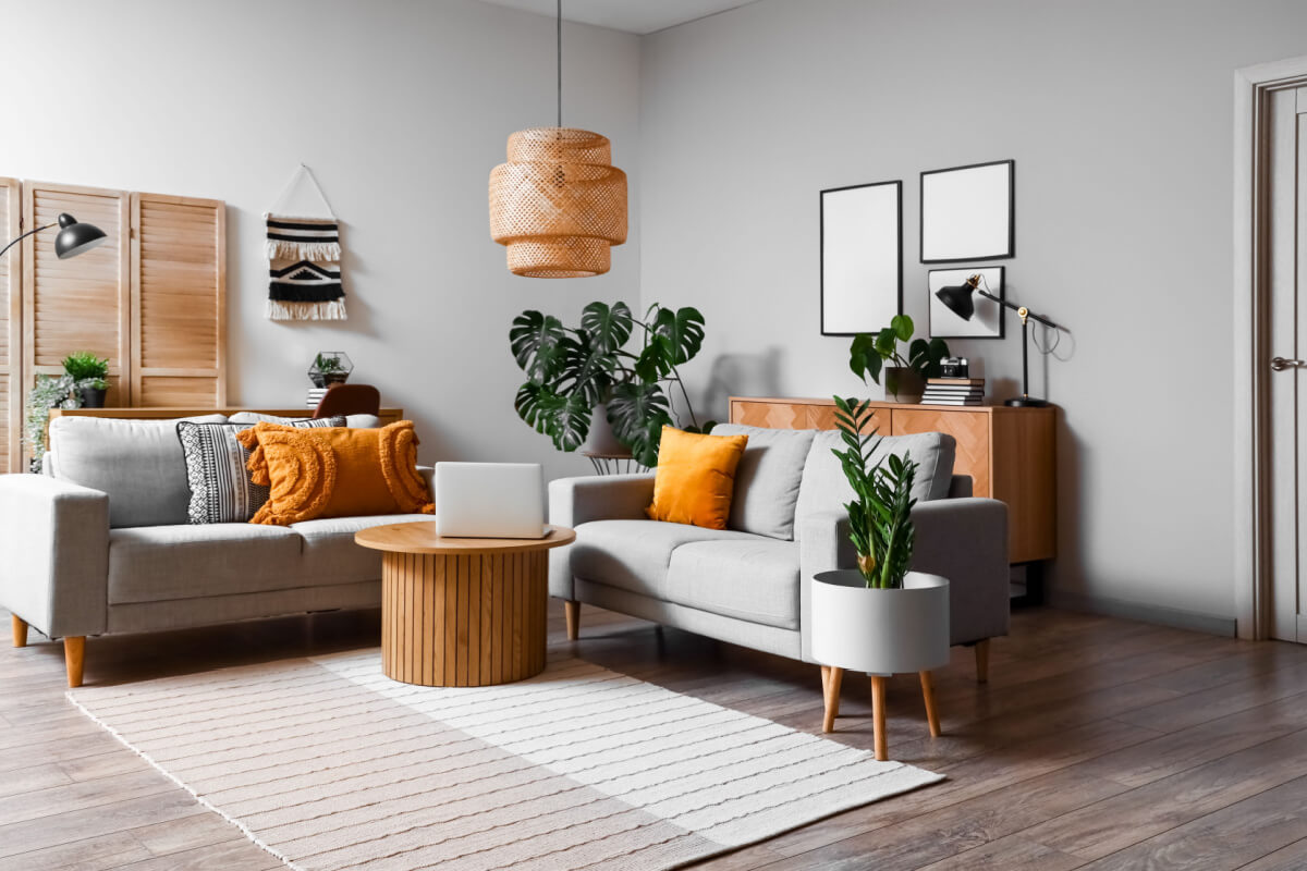 É possível inserir elementos na decoração que ajudem a trazer a energia da primavera para dentro de casa (Imagem: Pixel-Shot | Shutterstock)