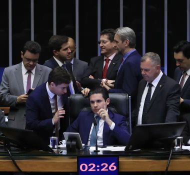Imagem - Aprovação da PEC da Blindagem é legislar em causa própria, diz Instituto Não Aceito Corrupção