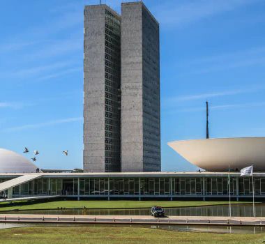 Imagem - Senado aprova projeto que endurece punição para fornecimento de álcool e drogas a menores