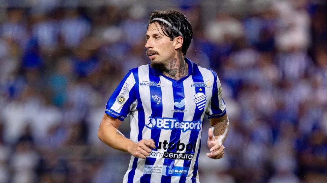 Gustavo Nicolas em ação pelo CSA -