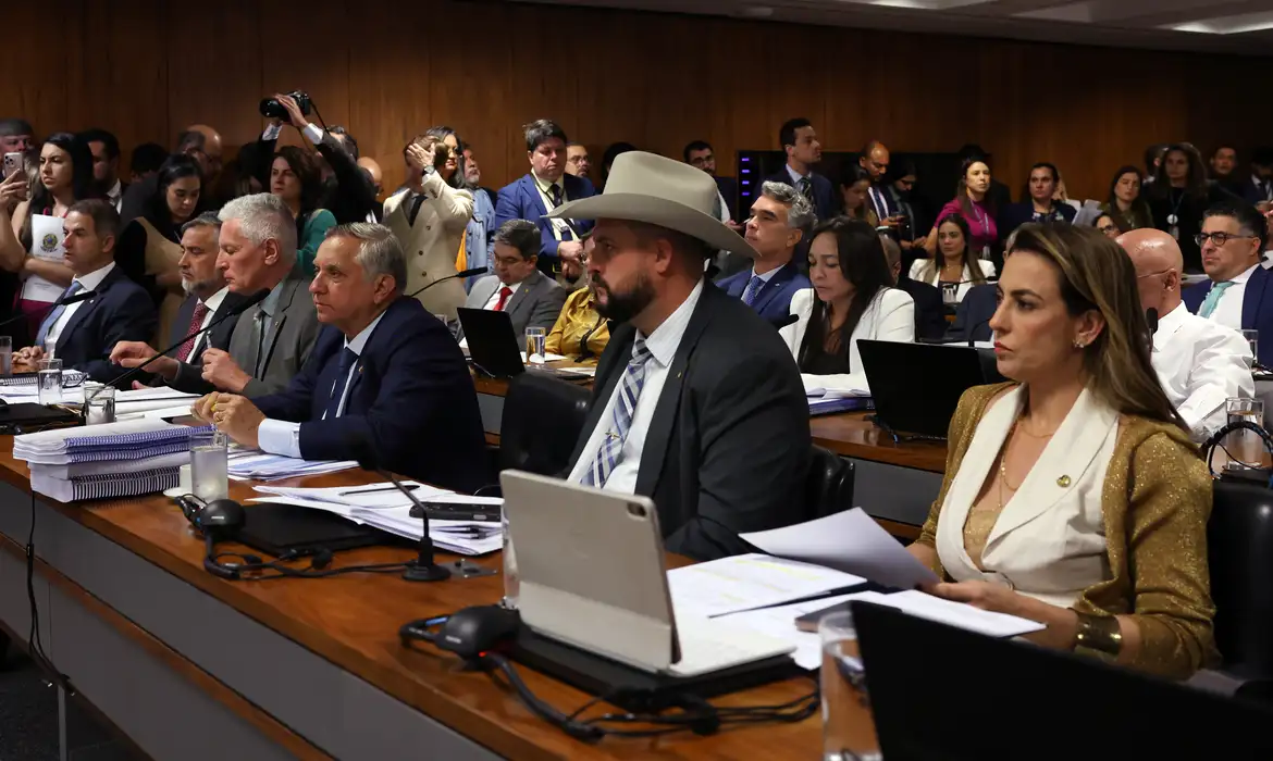 Imagem - CPMI do INSS convida ministro da CGU, advogado-geral e diretor da PF
