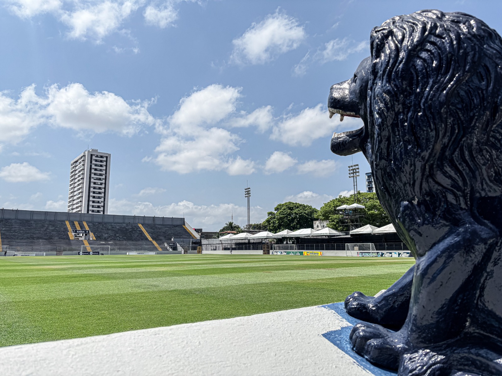 Estádio Evandro Almeida, a casa do Leão -