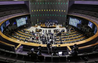 Após aprovação da PEC da Blindagem, deputados pedem desculpas nas redes sociais