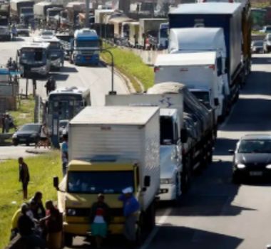 Imagem - Saúde mental dos caminhoneiros anda abalada