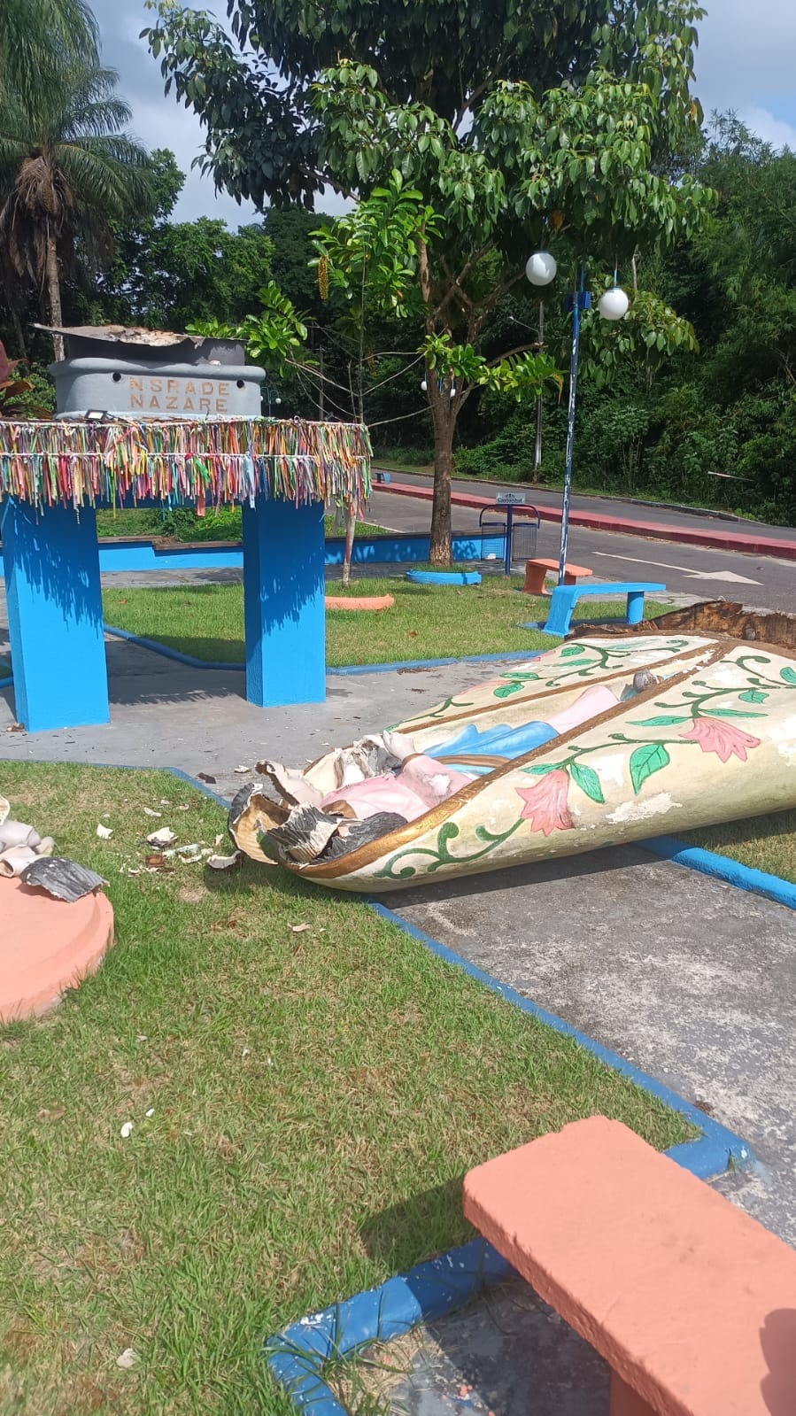 A imagem de Nossa Senhora de Nazaré foi alvo de vandalismo, no distrito do Apéu, em Castanhal, na manhã deste sábado (20)