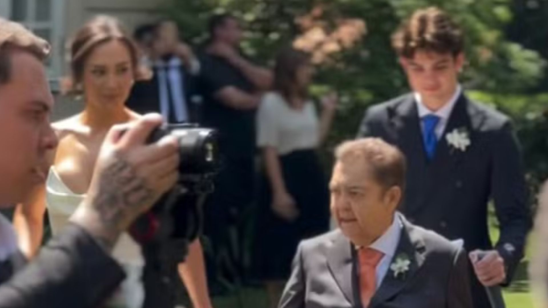 Faustão participou do casamento da filha, Lara