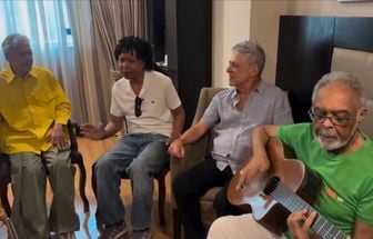 Gil, Caetano, Chico e Djavan se unem em apresentação contra PEC da Blindagem; assista