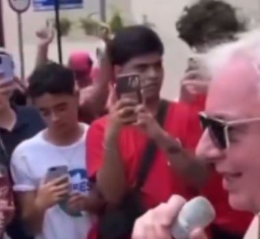Imagem - Ator Marco Nanini participa de ato contra PEC da Blindagem em Belém