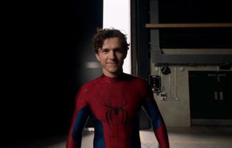 Tom Holland é hospitalizado após acidente no set de filmagens de 'Homem Aranha 4'