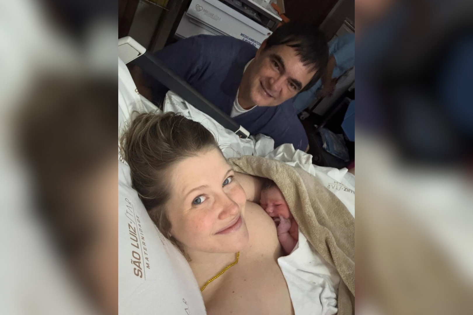 Aos 59 anos, Samuel Rosa celebra nascimento da filha Dora; confira