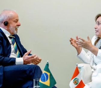 Imagem - Lula convida presidenta do Peru, Dina Baluarte, para vir a Belém na COP30