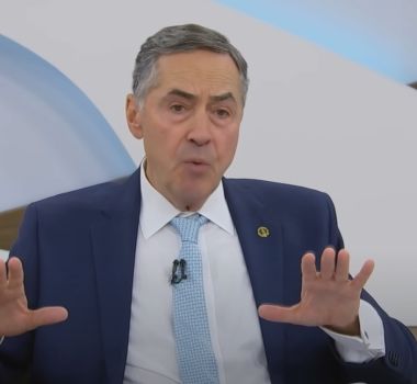 Imagem - Após manifestações, Barroso diz que vê com alegria volta da pauta do combate à corrupção
